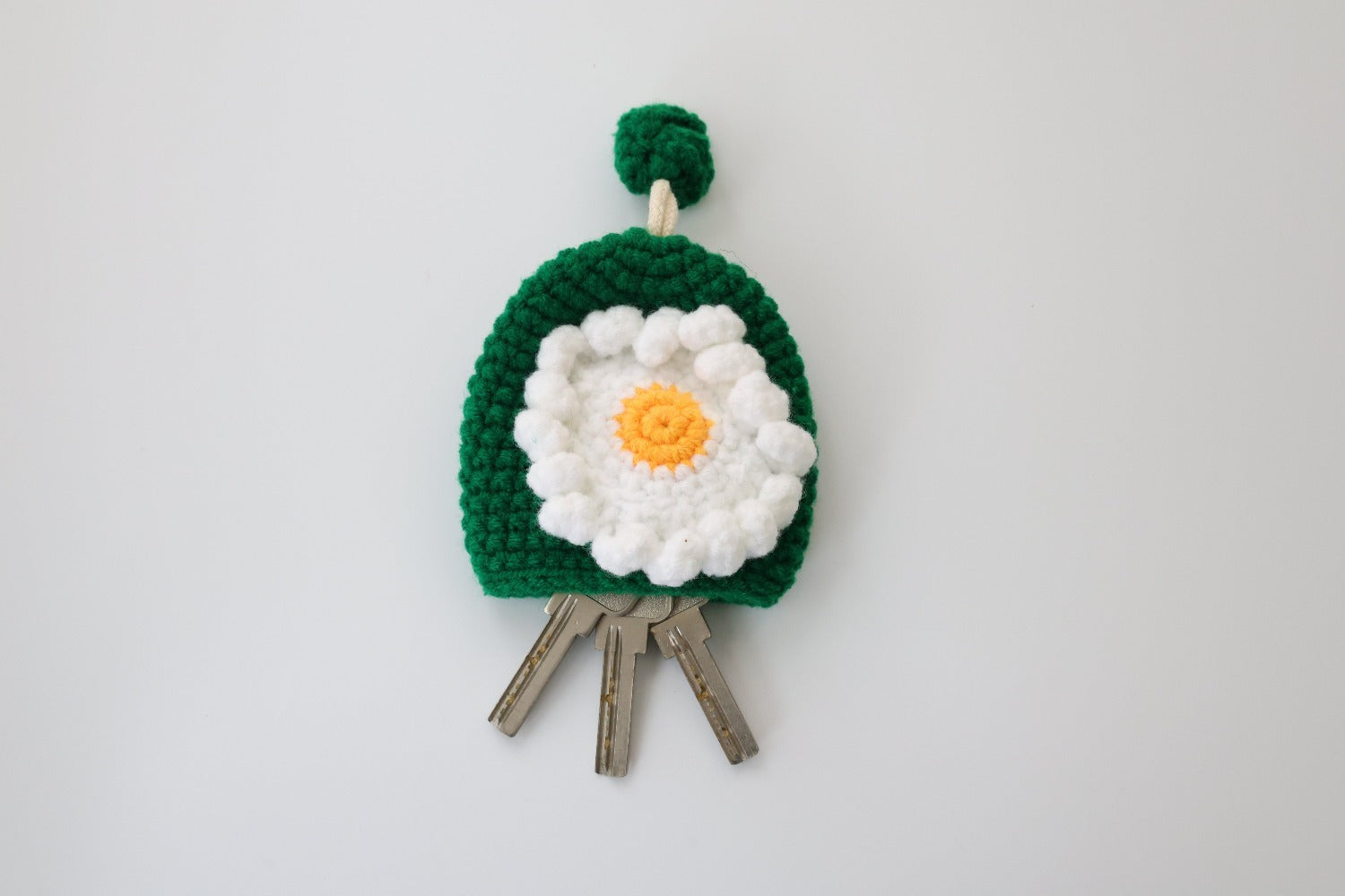 Crochet Daisy Flower Key Cover - image 3
