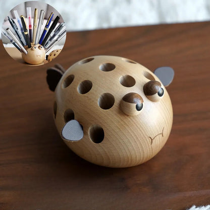 Nordic Wooden Woodpecker Desk Ornament - Creative Office Gif Hole Diameter 11mm, 17 Holes (excluding Pen)