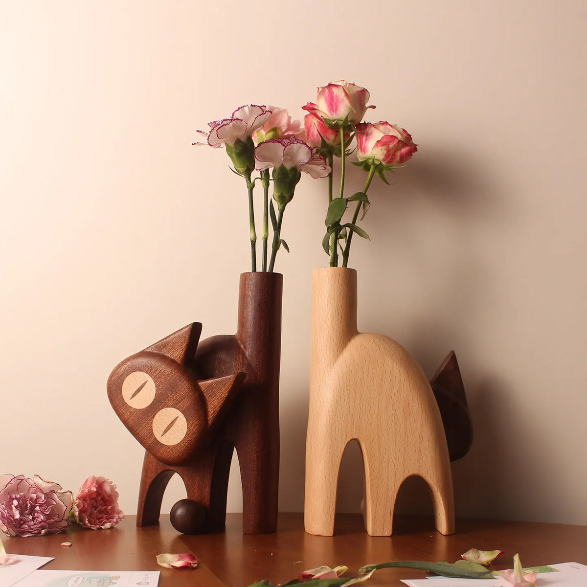 Wooden Cat Flower Vase - Creative Carved Desktop Gift Beech Puppy Flower Device (excluding Flowers)