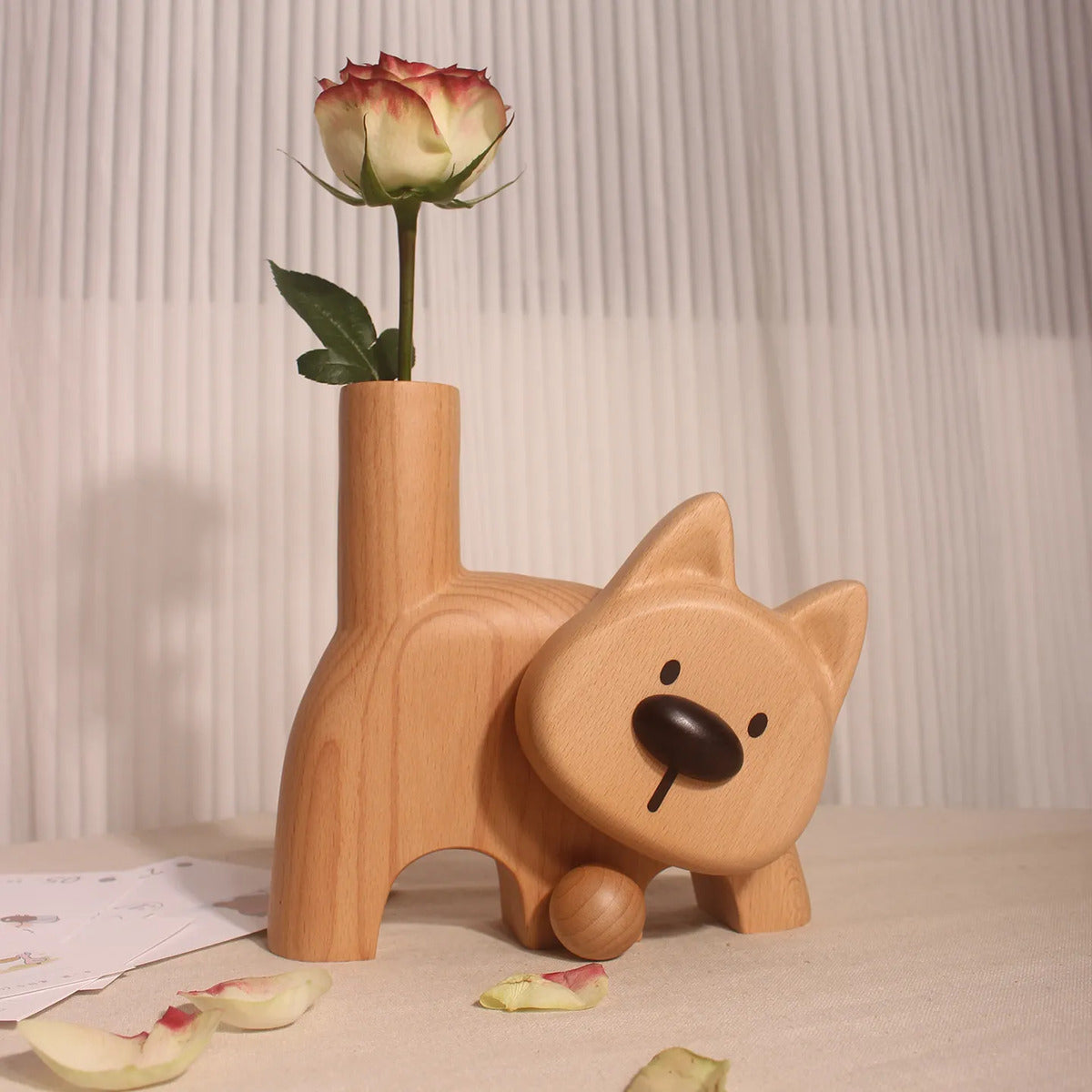 Wooden Cat Flower Vase - Creative Carved Desktop Gift Beech Puppy Flower Device (excluding Flowers)
