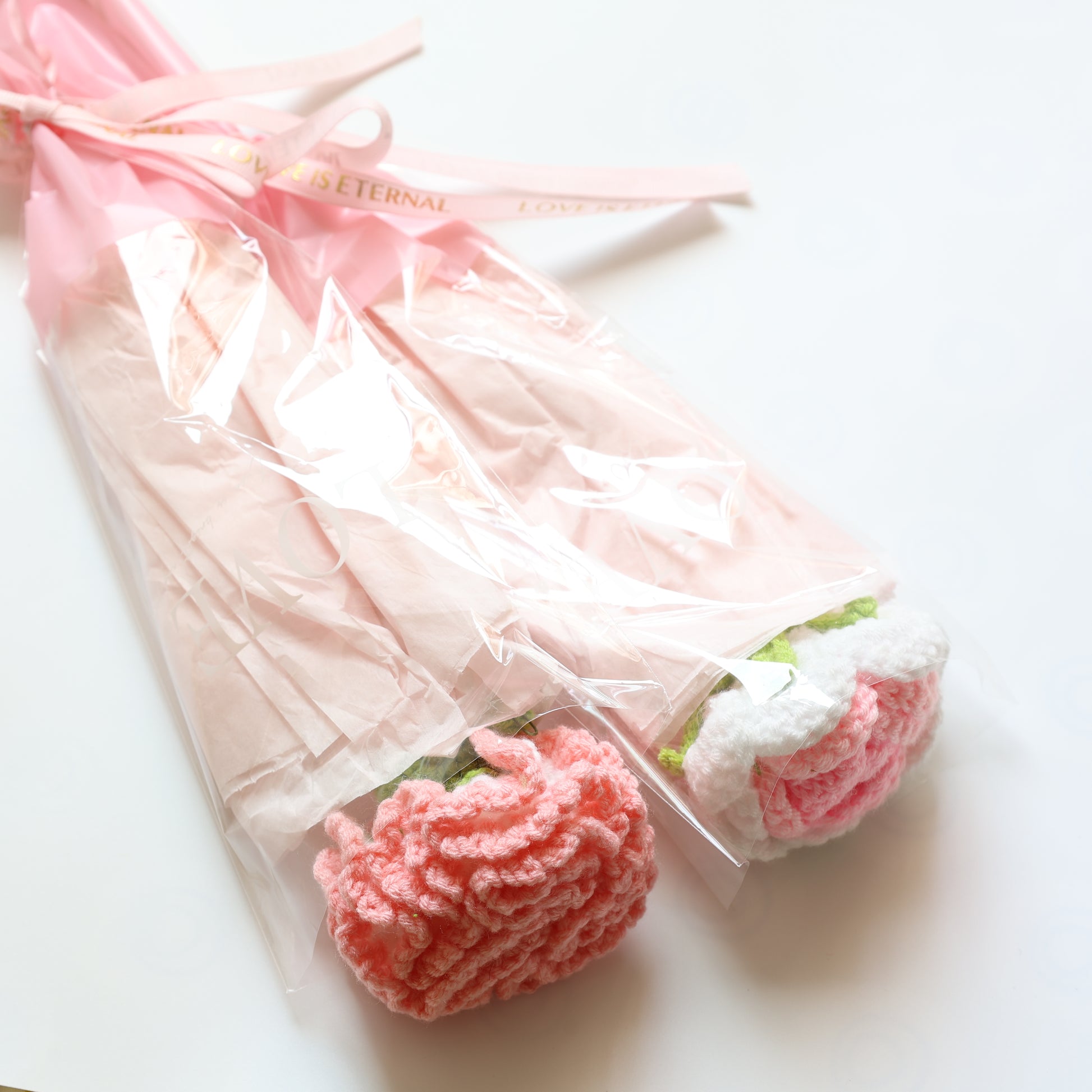Crochet Single Flower Bouquet Charm - Wrapped Pink