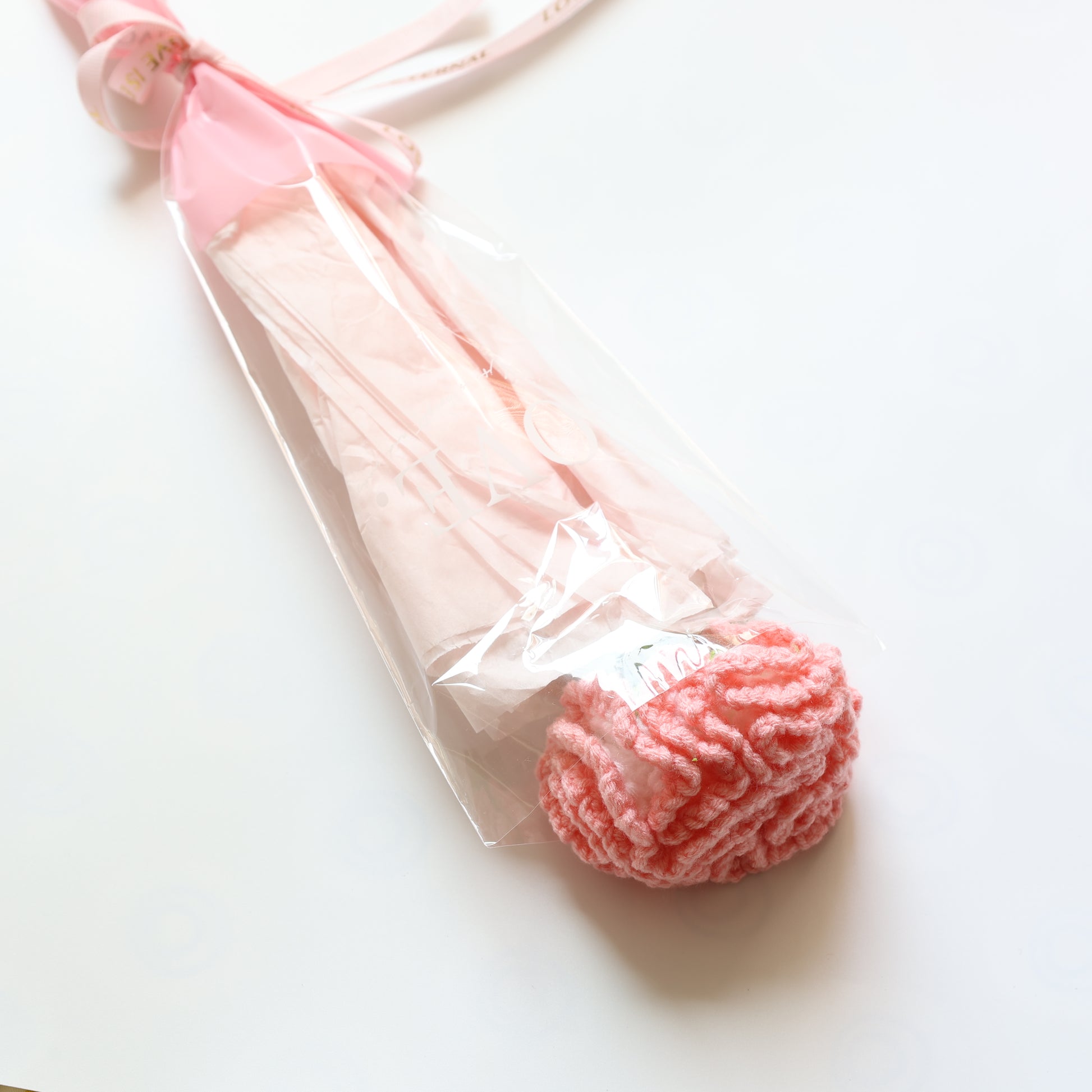 Crochet Single Flower Bouquet Charm - Wrapped Pink