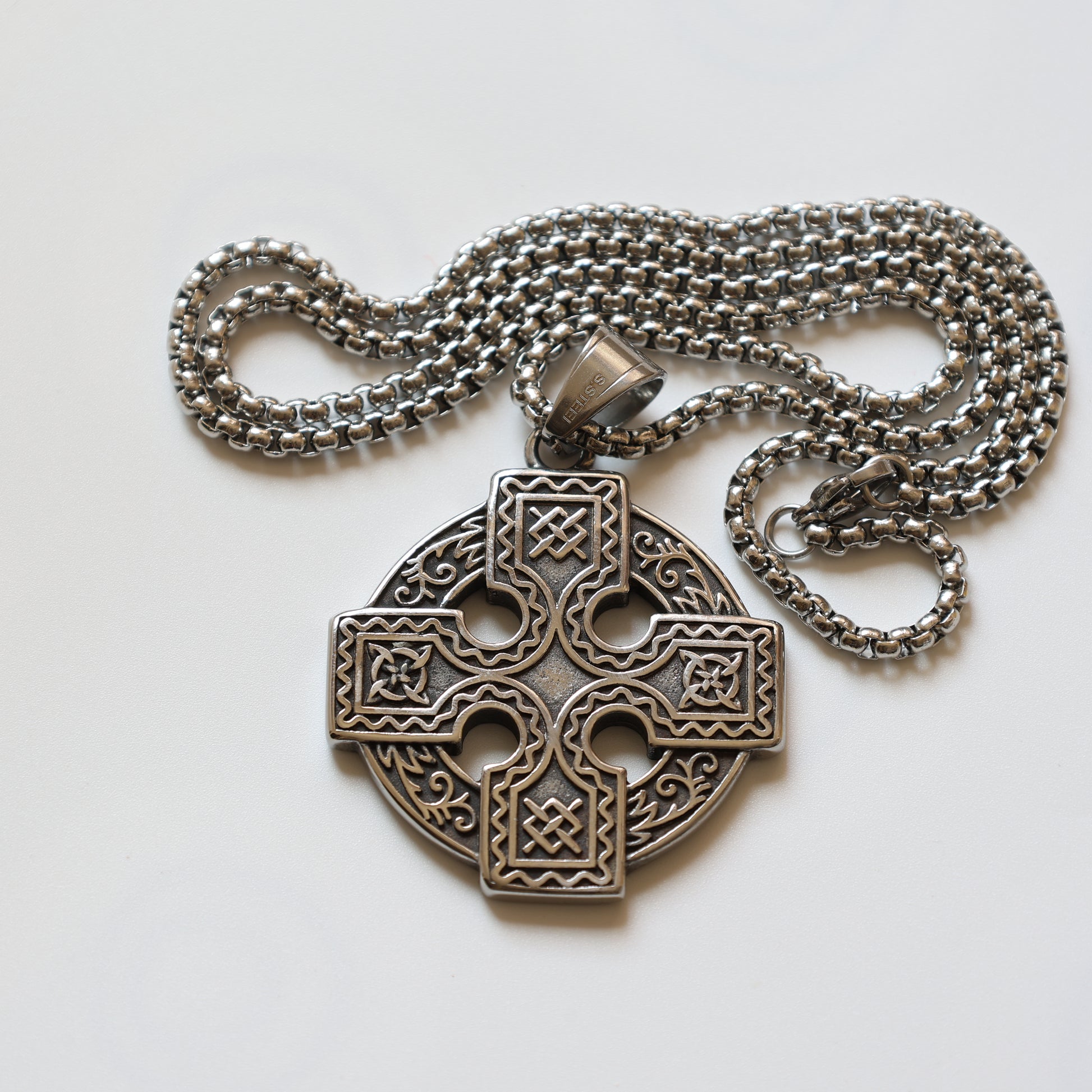 Cross Medallion Necklace - image 4