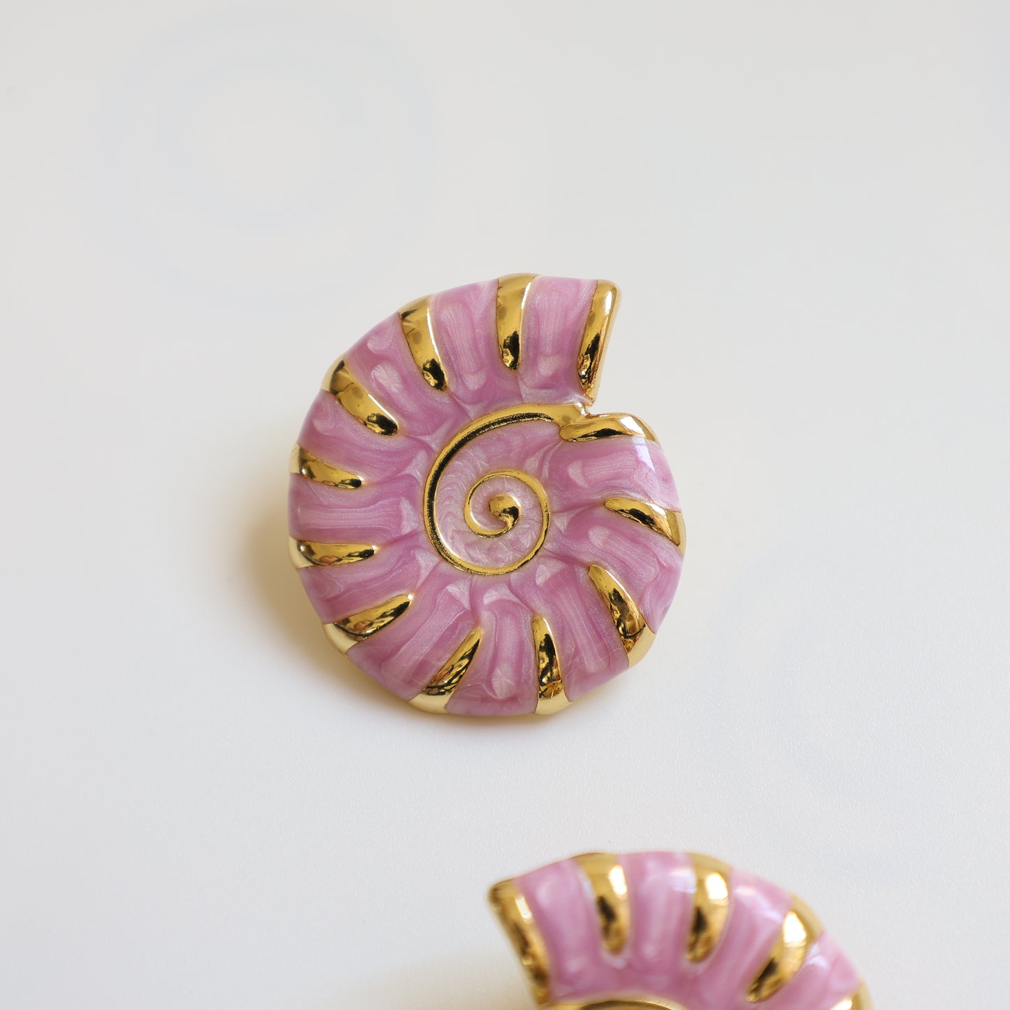 Conch Shell Stud Earrings - image 10