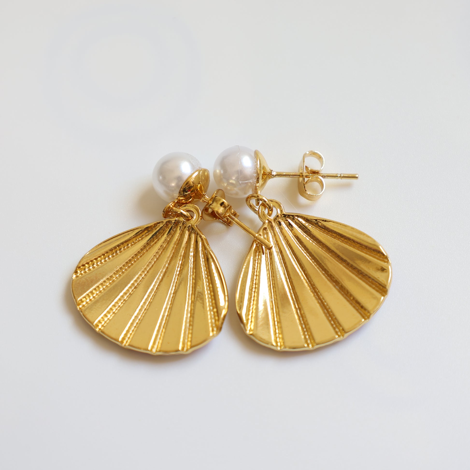 Shell Stud Earrings - image 6