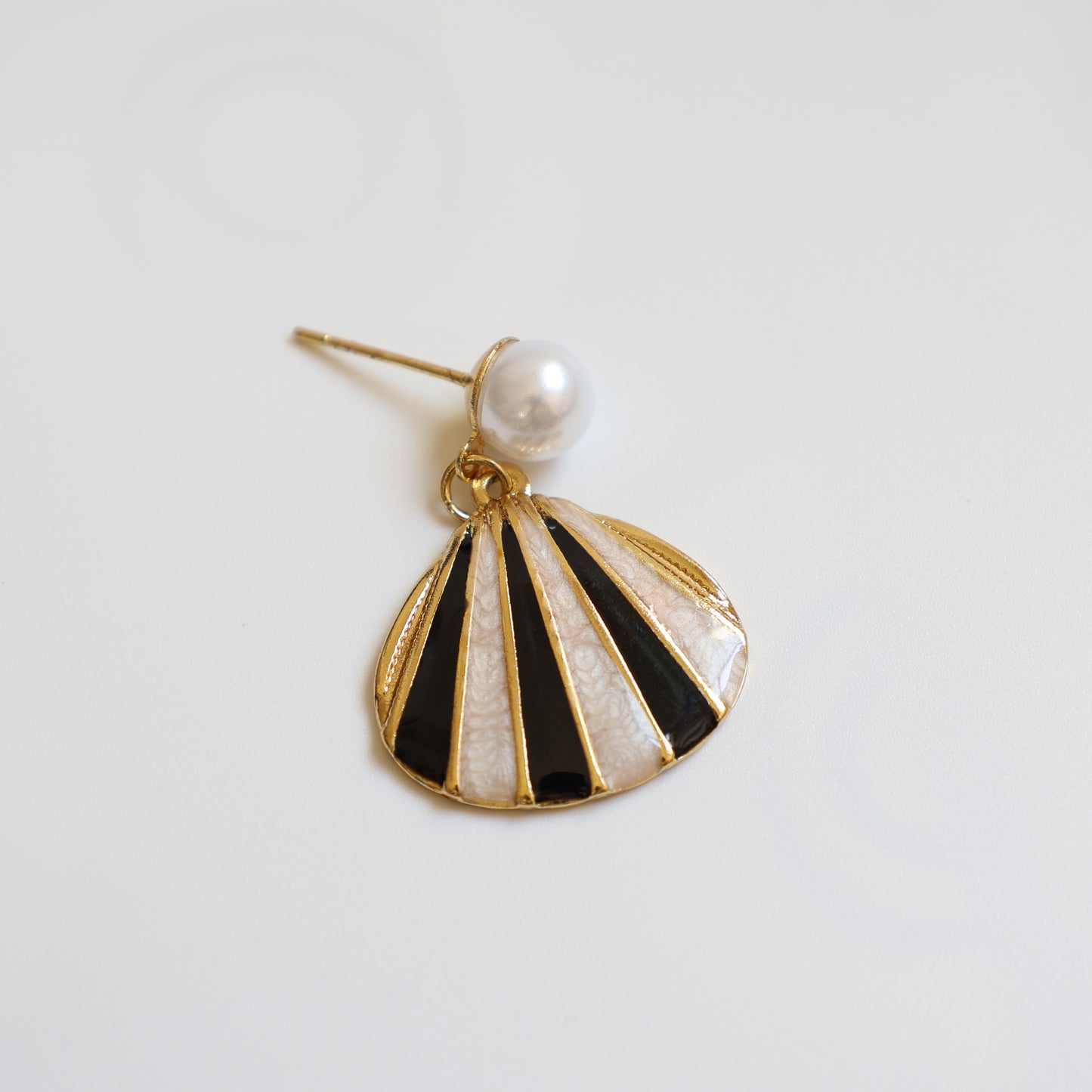 Shell Stud Earrings - image 10