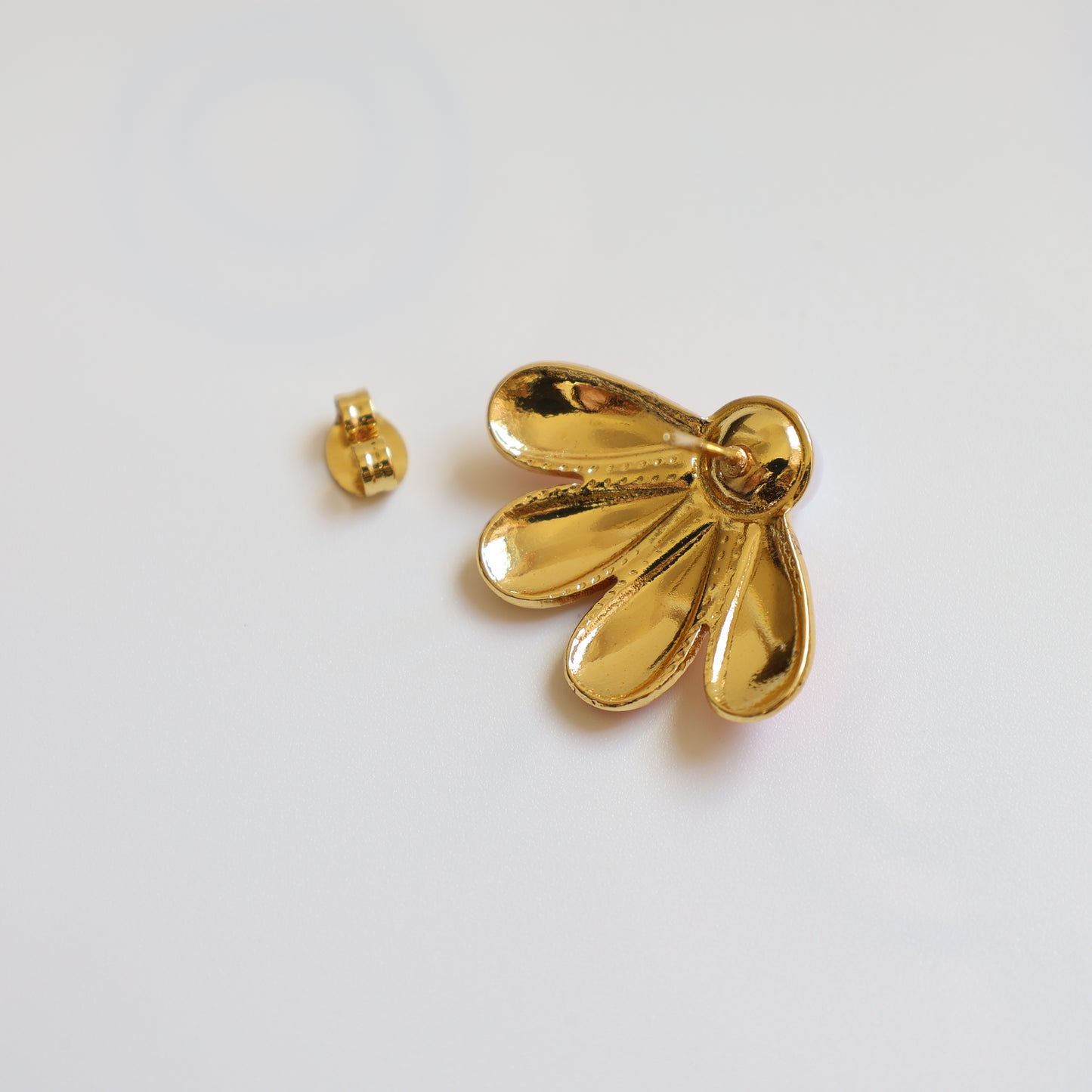Four Leaf Flower Earrings - image 7