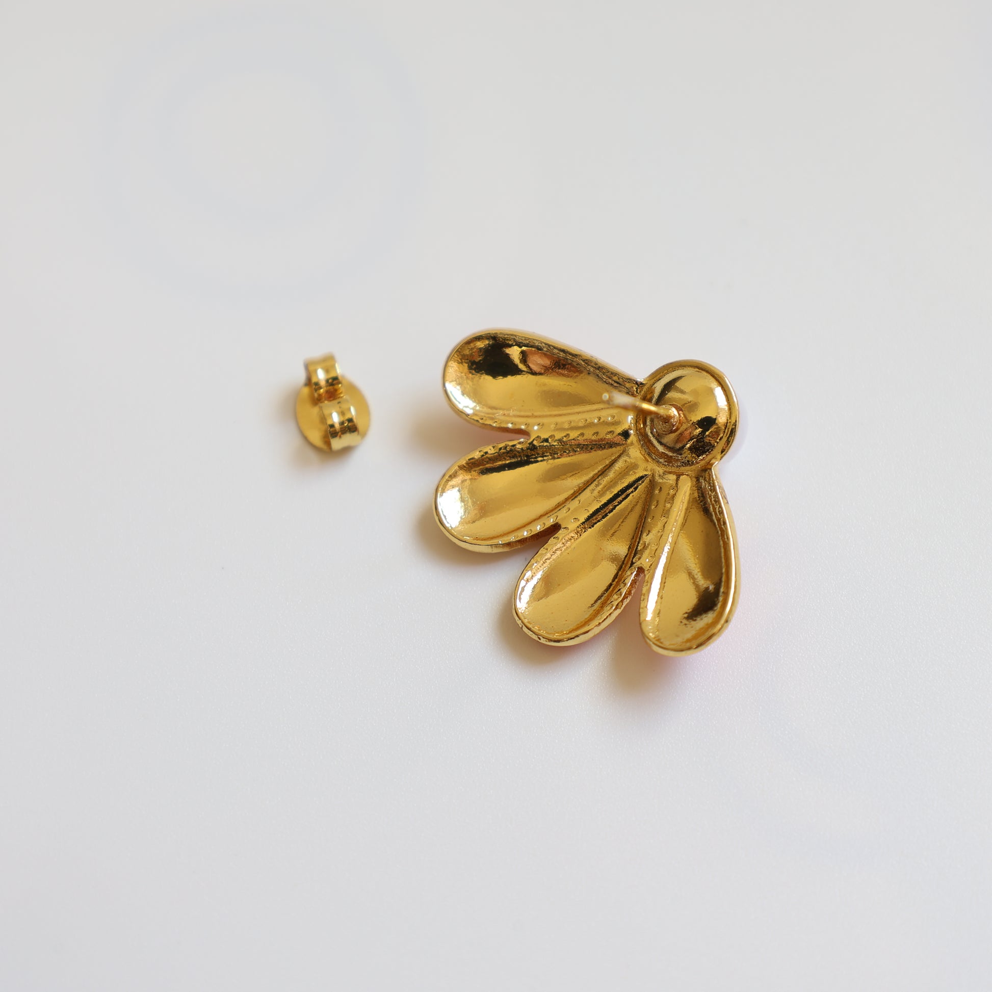 Four Leaf Flower Earrings - image 7