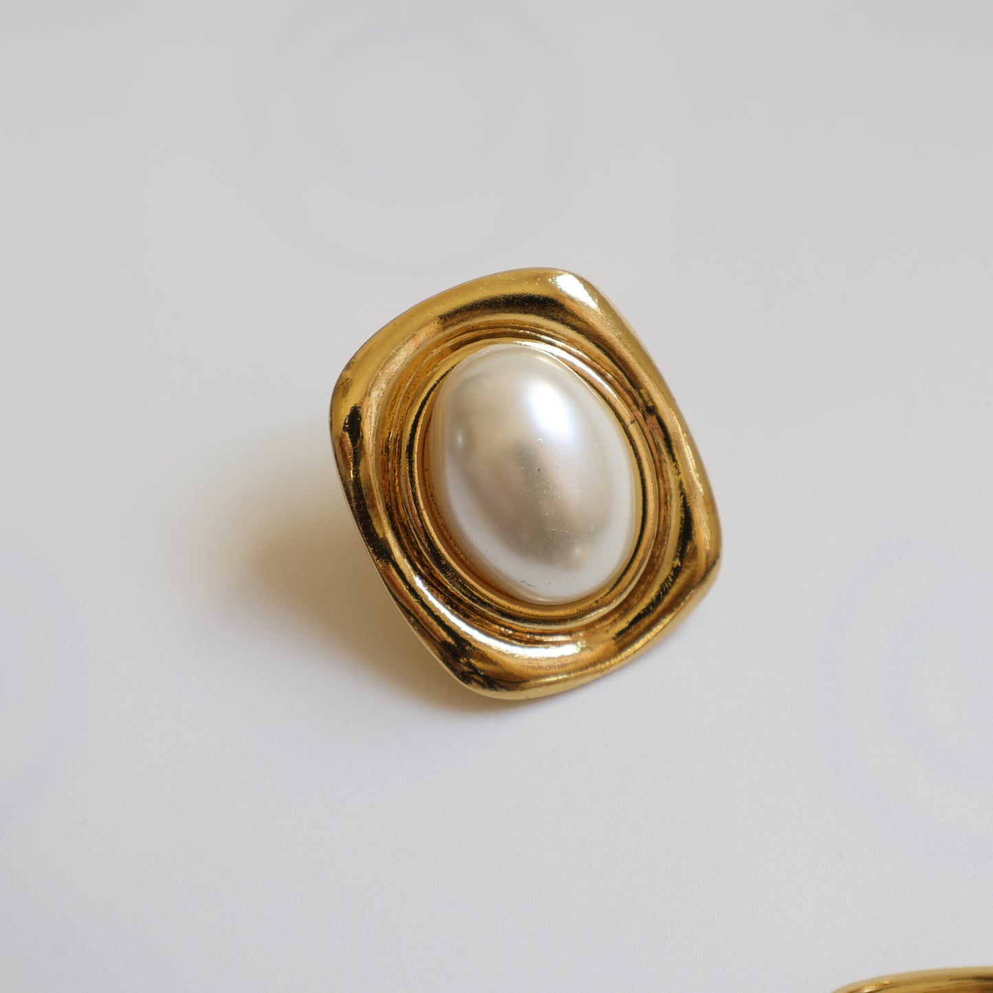Oval Pearl Stud Earrings - image 4