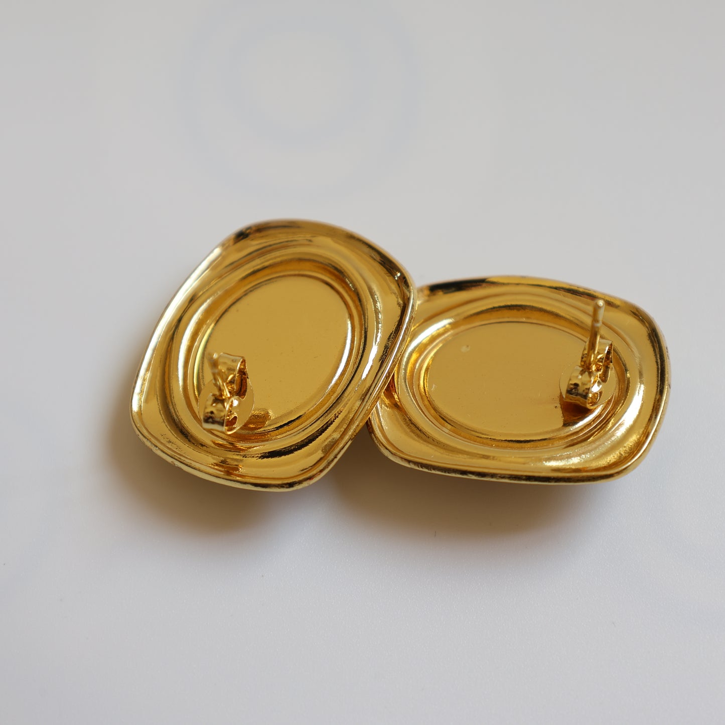 Oval Pearl Stud Earrings - image 11