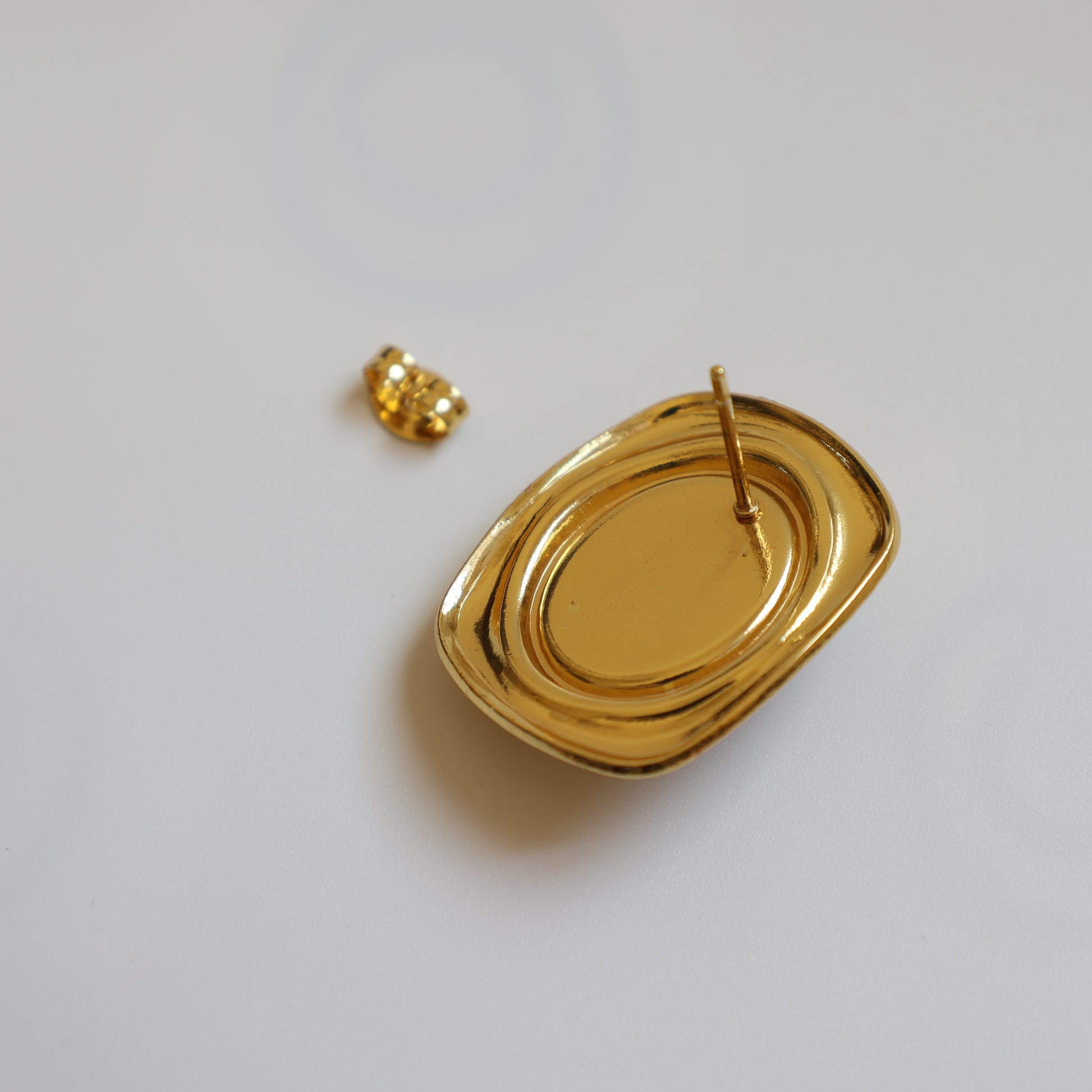Oval Pearl Stud Earrings - image 12