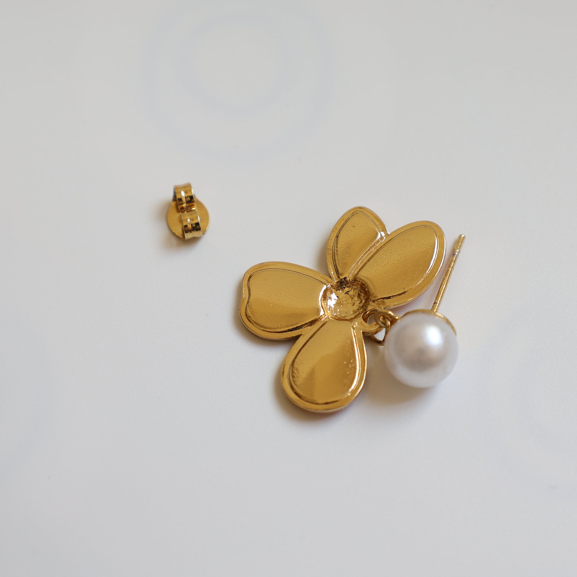 Gold Flower Stud Earrings - image 6