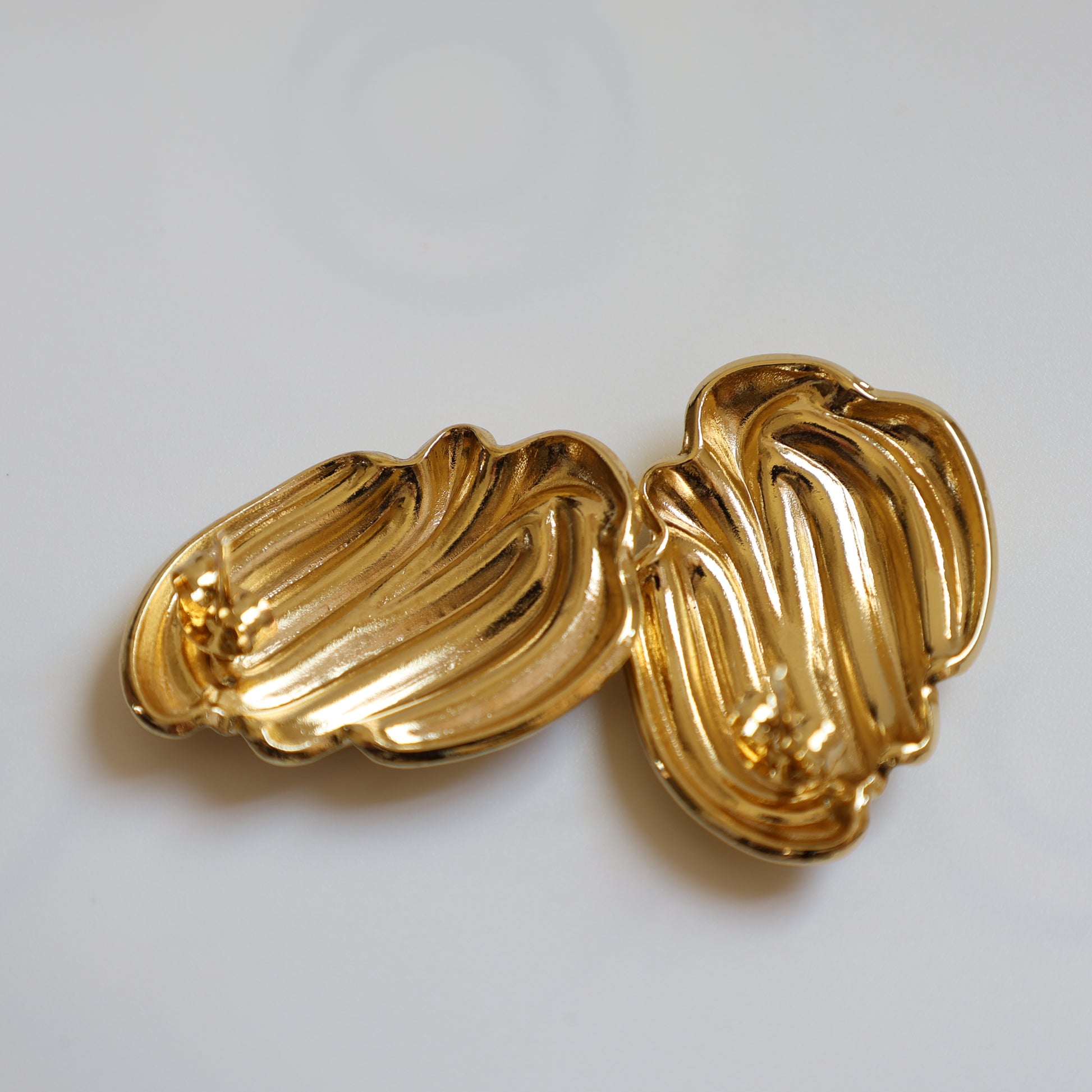 Gold Wave Stud Earrings - image 5