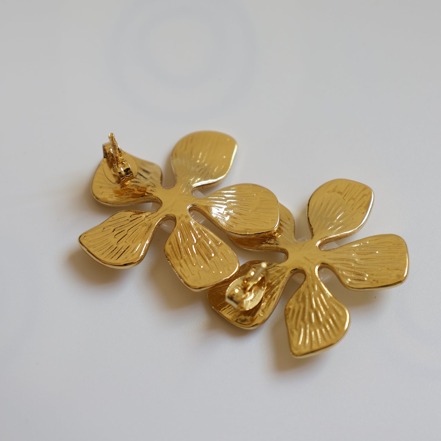 Five Petal Metal Flower Earrings - image 10