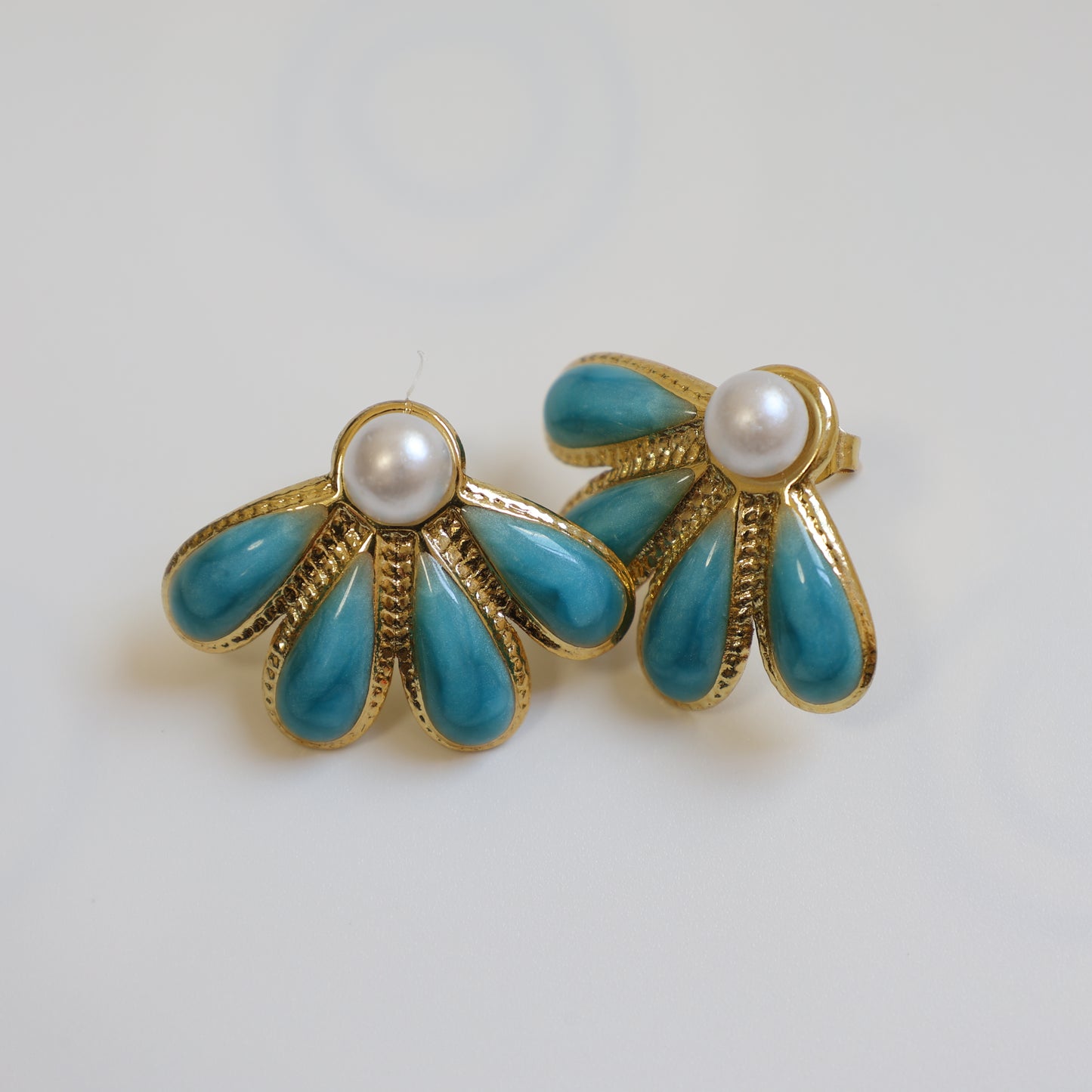 Four Leaf Flower Earrings - image 8